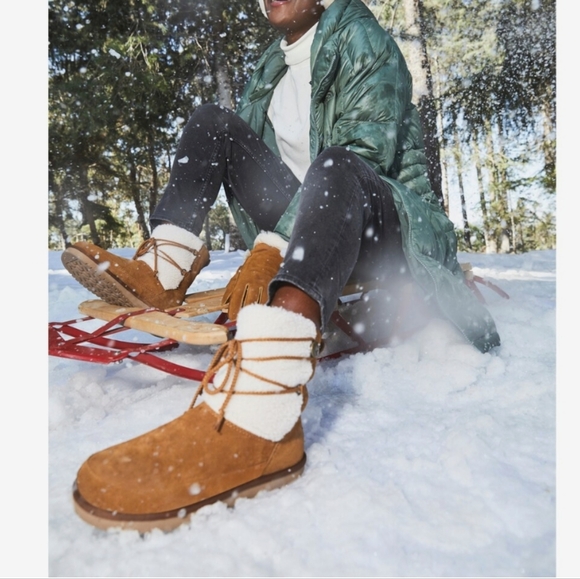 Koolaburra by UGG Michon Bootie - 9 - Picture 2 of 11